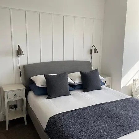 Bay Guest house Falmouth